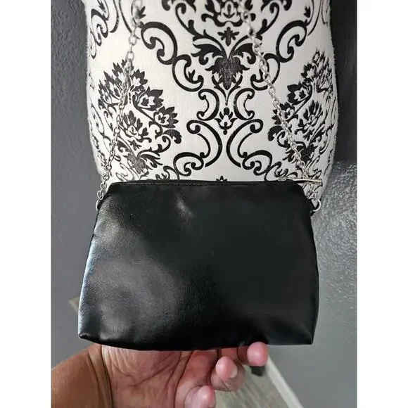 Women's Cruise Club Metallic Sequins Chain Purse Bag Black & Silver 5.5" X 7" - Picture 4 of 11